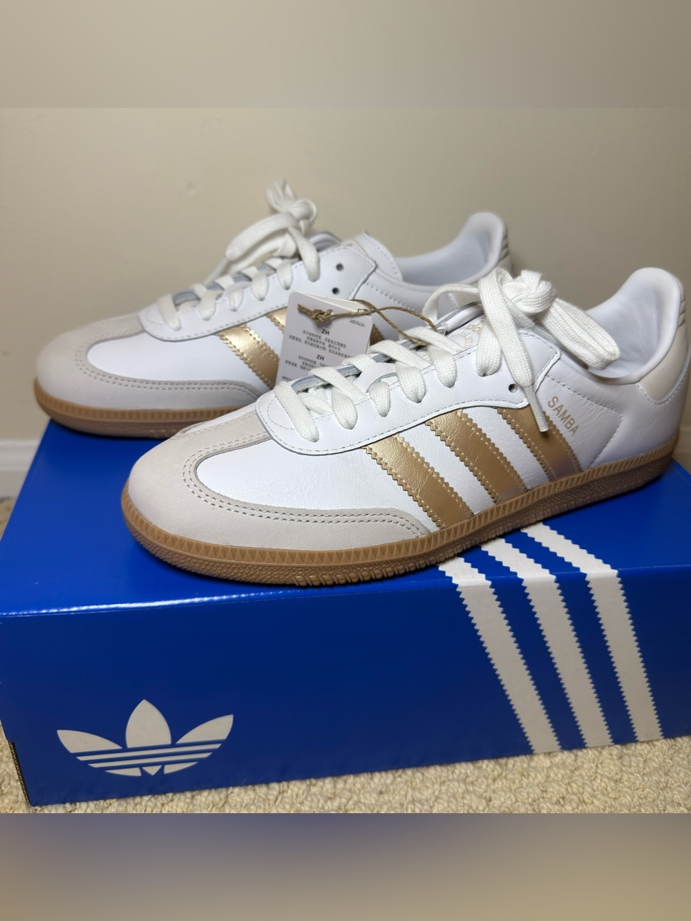 Adidas Samba OG Womens Sneakers in White and Metallic Gold - NEW